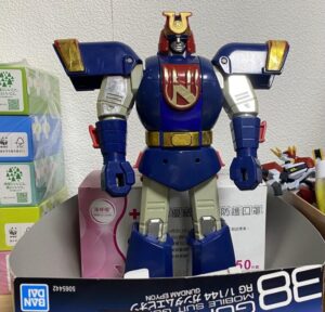 【画像】解体屋だけど戦隊ロボ拾ったwwwwwwww