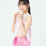 【アイドル】八木栞さんBEYOOOOONDSに囲まれ嬉しそう