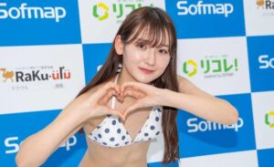 【画像9枚】近藤あさみとかいう、元ジュニアアイドルのド貧乳AAカップのグラドルwwwwwwwwwwww