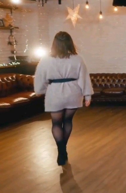 女性アイドル（21）さん、ケツがデカすぎてしまう2