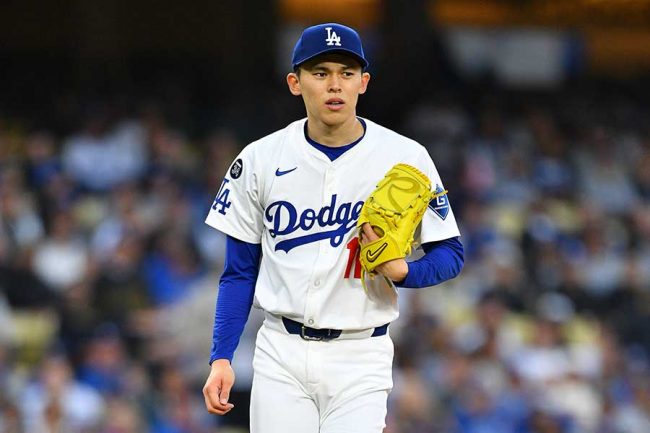 【朗報】ドジャースさん、令和の怪物Tシャツを売り出してしまう