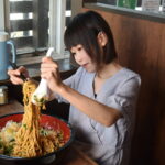 【悲報】大食いタレントのおごせ綾、体重28.8kgの事実に驚きの声