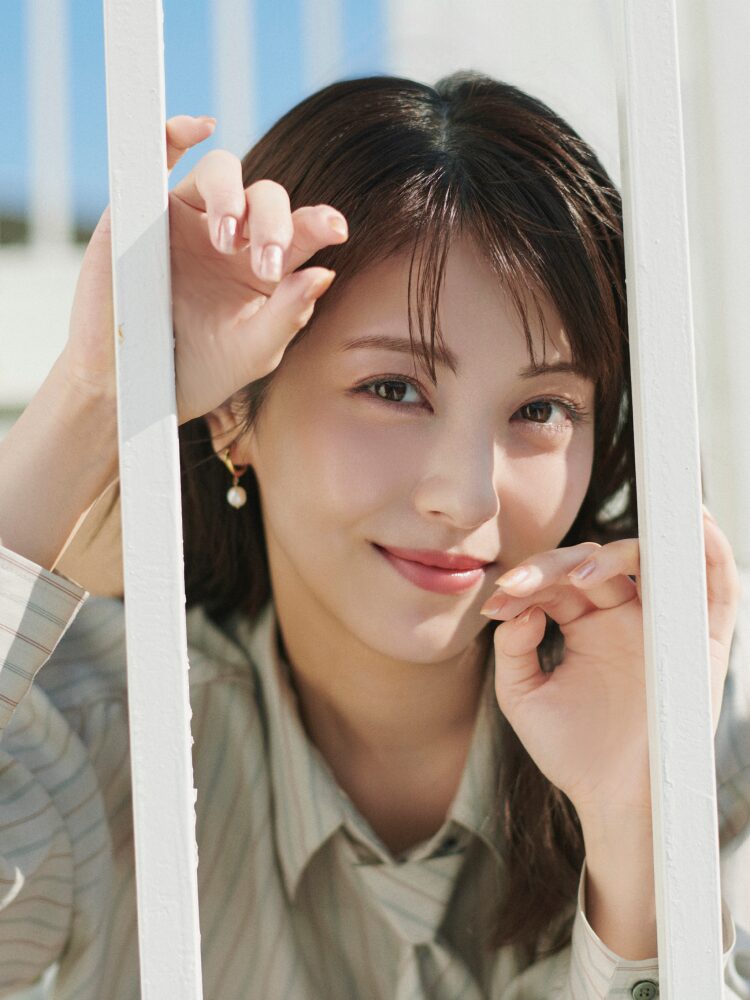 【画像】浜辺美波ちゃんのビキニ姿はキット・・