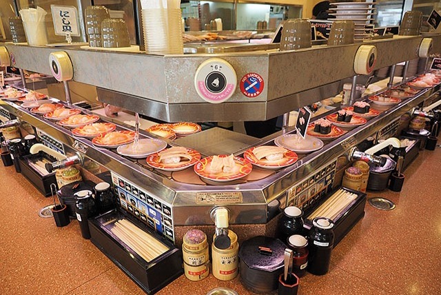 【朗報】回転寿司70分食べ放題ｷﾀ━━━━(ﾟ∀ﾟ)━━━━!!