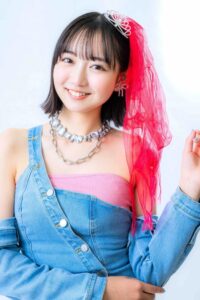 【画像】地味な子ほど派手に決める！？JKファッション論争勃発ｗｗｗ