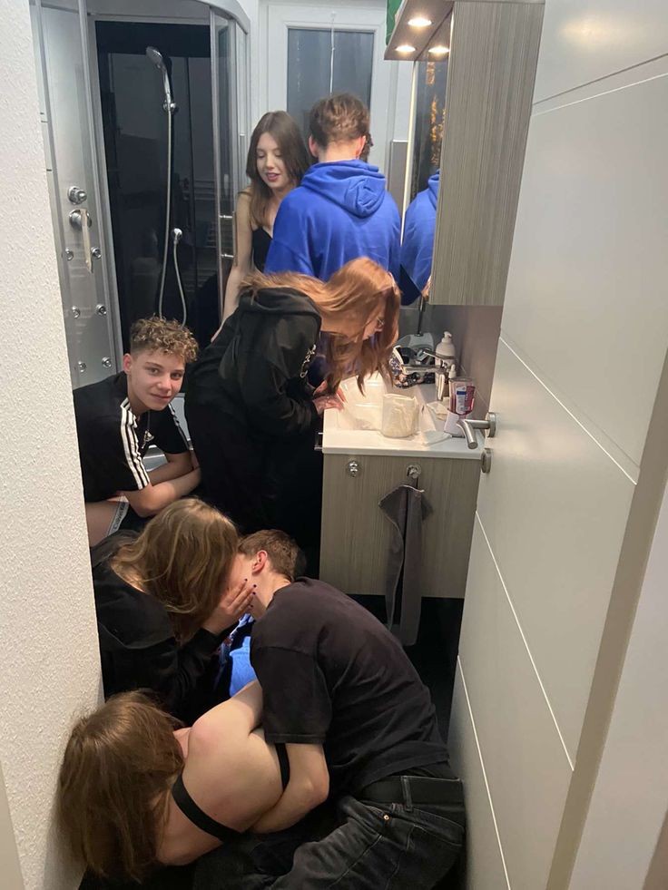 【朗報】新歓で限界突破するやつ、まだ存在した