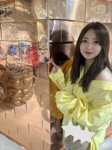 【画像】肩出しファッションのカリスマ！有澤一華ちゃんの私服特集