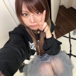 【画像】ちょｗ田中れいな37歳のメスガキ画像たち、見てみろｗｗ