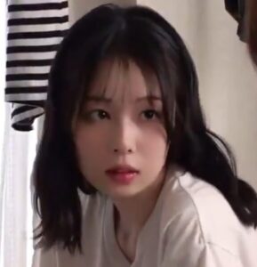 【画像】このセクシー女優さん、誰か知ってる?