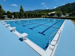 【悲報】小学校のプール授業　廃止が続出！？