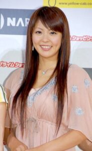 【画像】根元はるみの爆乳おっぱい！！