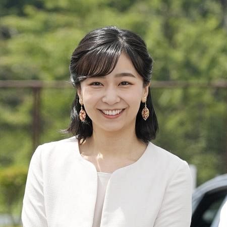 【画像】佳子さまの最新ファッションwwwwwwwwwwwwwwwwwwwwww