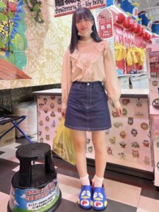 【画像】ドンキによくいるこういう幸薄い女wwwwwwwwwwwwwwwwww