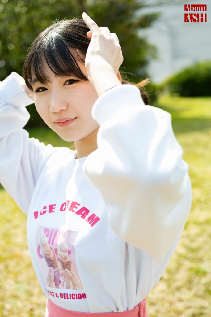 【画像】広本瑠璃ちゃんのおっぱい！