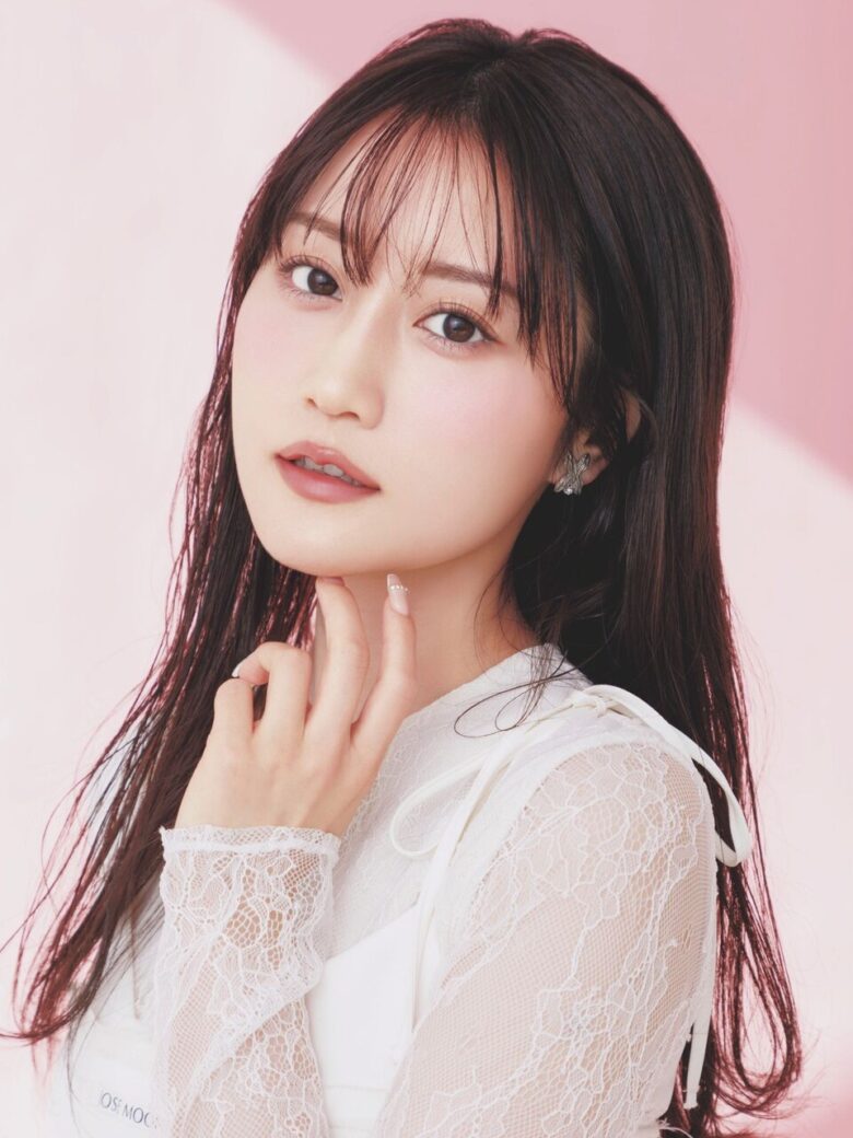 【画像】小倉唯さん、意外とおっぱいが大きい！！