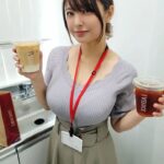 【画像】女上司からアイスコーヒー貰ったけど可愛すぎて無理