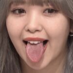 【画像】藤田ニコルさん、「アッカンベー」