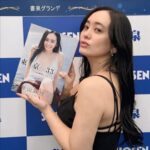 【画像11枚】【朗報】元日テレ脊山麻理子さん(44)がドスケベ写真集を発売！