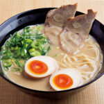 【画像】店員｢あちらのお客様からです｣ 私｢え？｣