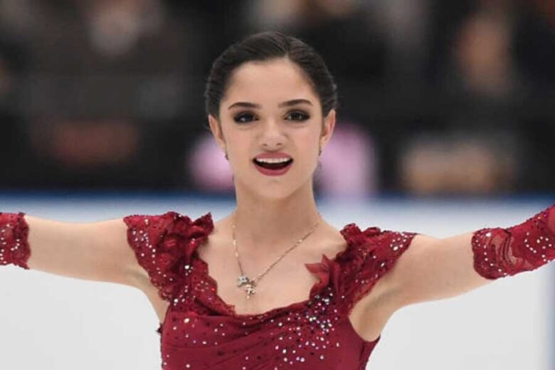 【画像6枚】メドヴェージェワちゃん、セーラームーンのコスプレで登場！