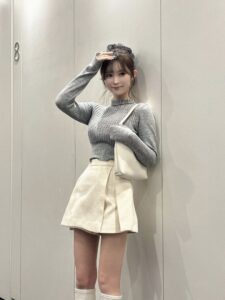 【画像】5キロ以上太ったランジェリーモデル「体型に関して叩かれるけど文句言う前に自分にベクトル向けて努力しなよ」