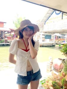 【定期】ちぃ森戸のへそ、やはりエロい