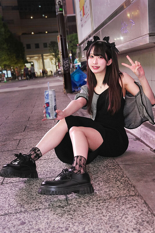 【画像】深夜のギャルさん「ねぇ、持って帰ってよ!」