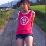 【画像】田舎で可愛い少女を見つけました！