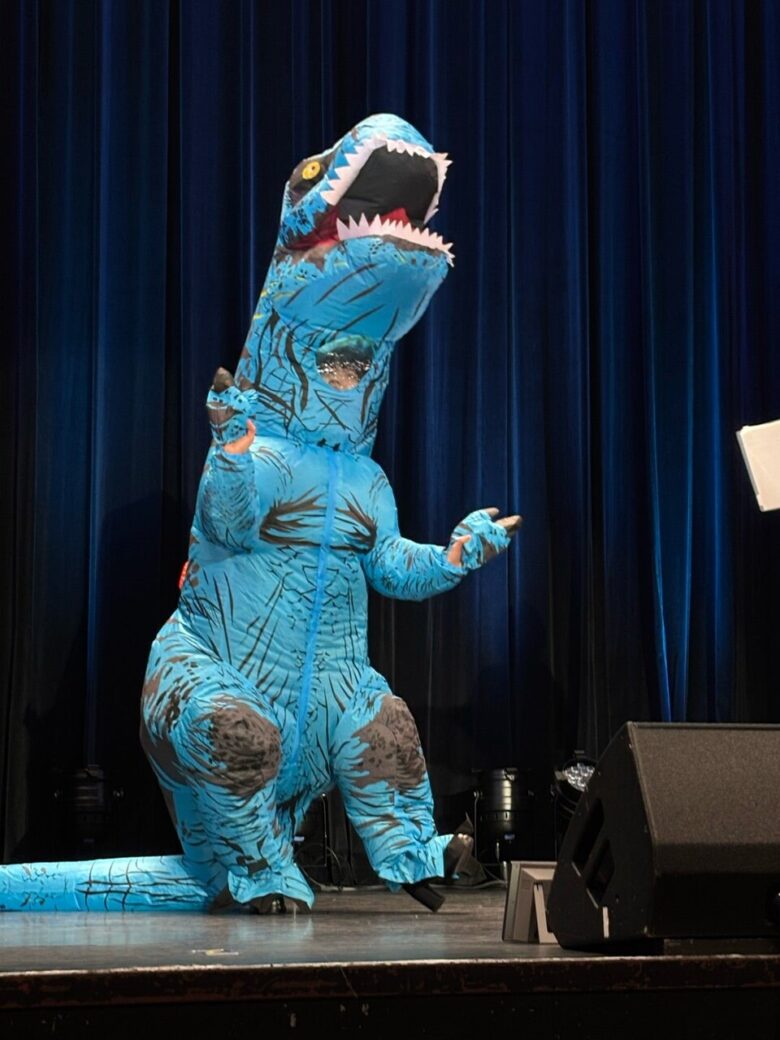 【画像】福田真琳ちゃん着ぐるみデビュー