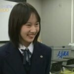 【テレビ】理系ＪＫさん、おっぱいを持ち上げられてしまう👈😭