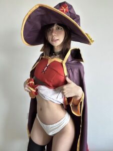 【画像】ボーイッシュなブラックマジシャンガールによるパンチラはこちら