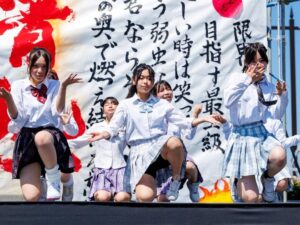 【画像】JKさん、文化祭で男子をシコらせにかかるwwwwwwwwwwwwwww