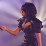 【画像】おっぱいがパックリ！してるアイドルさんを見つけました！