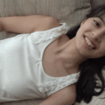 【GIF】爆乳アイドル、おっぱいをアピールしすぎてファンのムスコが大興奮！