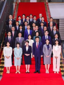 【画像】高市内閣でグラビアアイドル出身の環境政務官誕生wwwwwwwwwwww