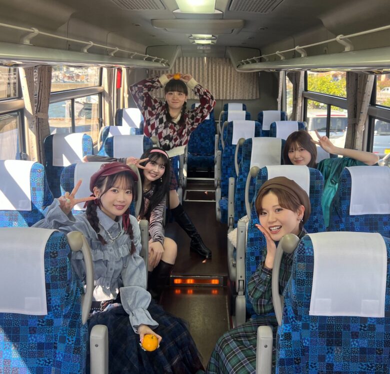 【画像】BEYOOOOONDS最新集合写真ｷﾀ━━━━(ﾟ∀ﾟ)━━━━!!