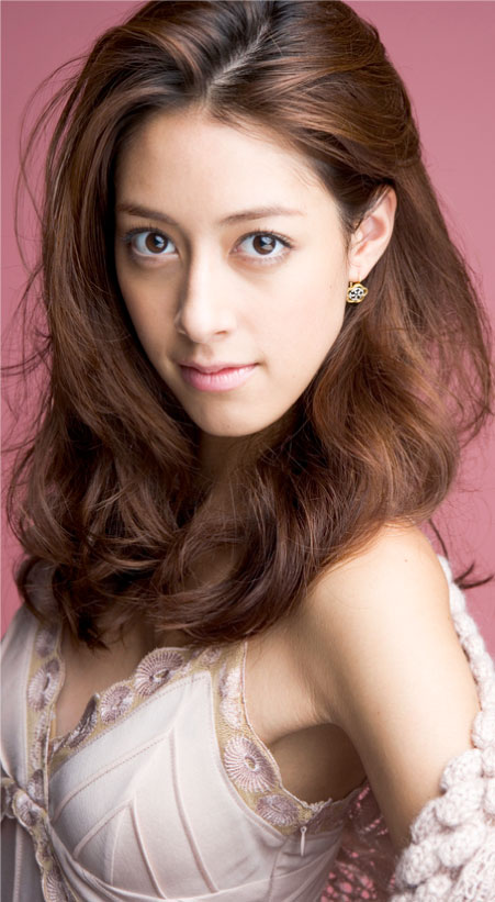 【画像】森泉さんのバニーガールが意外といいかも!?