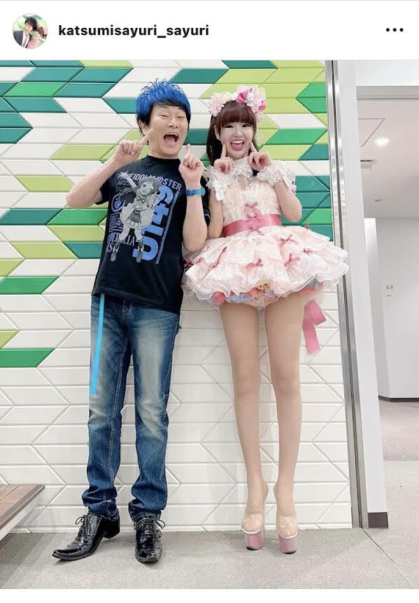 【画像】かつみ❤︎さゆりのさゆりさん(59)脚が長すぎて歪んでないのに歪むwwwwwwwww