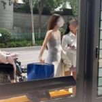 【画像】最近の女性さん、おっぱいの位置が⋯