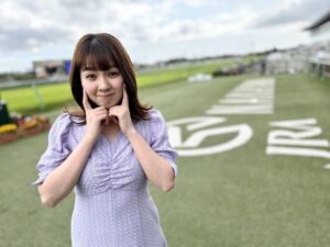 【画像】ウイニング競馬 富田有紀さん、ニットおっぱい